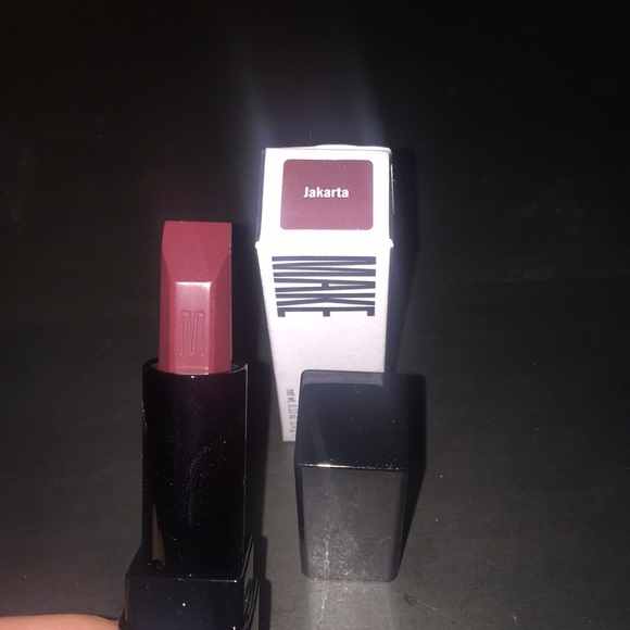 MAKE Matte Lipstick - Picture 1 of 6